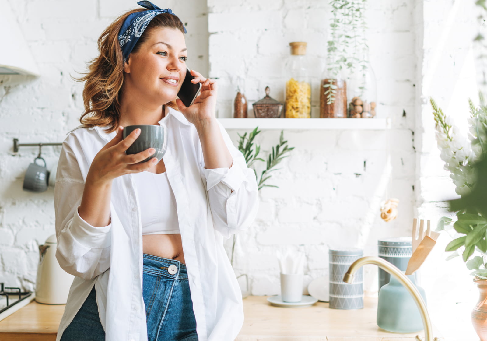 confident woman at home on the phone